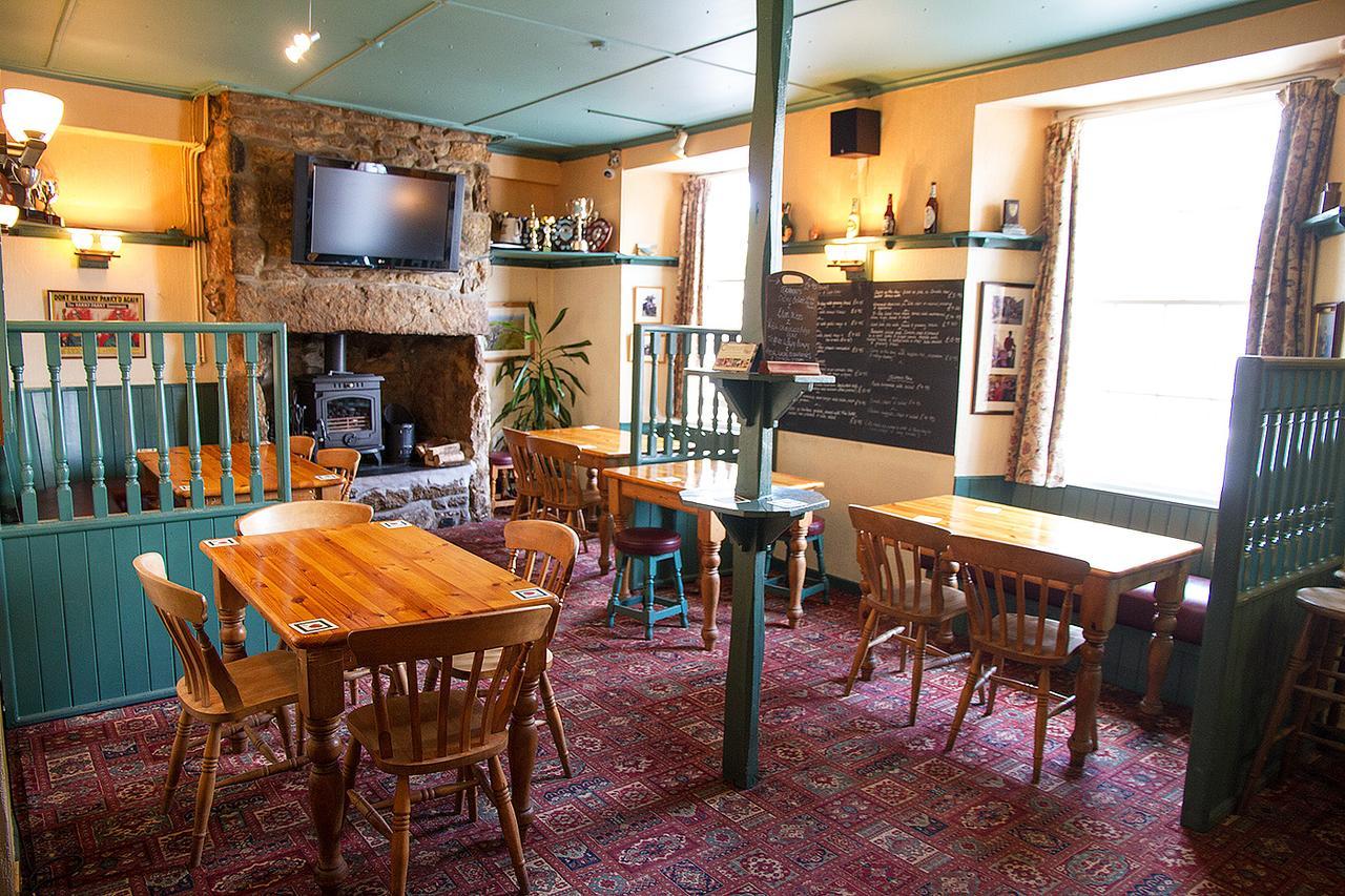 The Commercial Saint Just Extérieur photo
